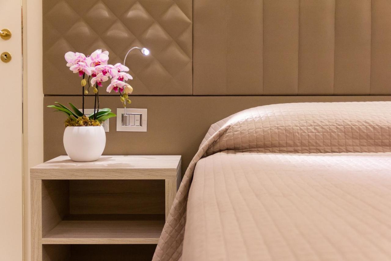 Harry'S Bar Trevi Luxury Apartments - Spagna — Foto 3